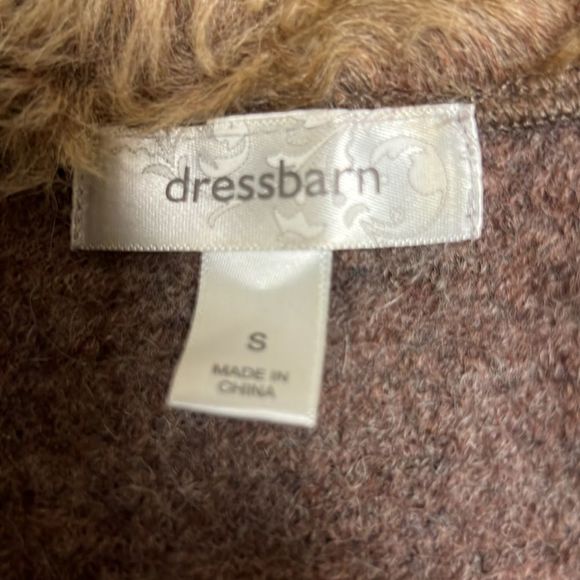 Dress barn boiled wool jacket with faux fur.  Sz sm - Picture 6 of 7
